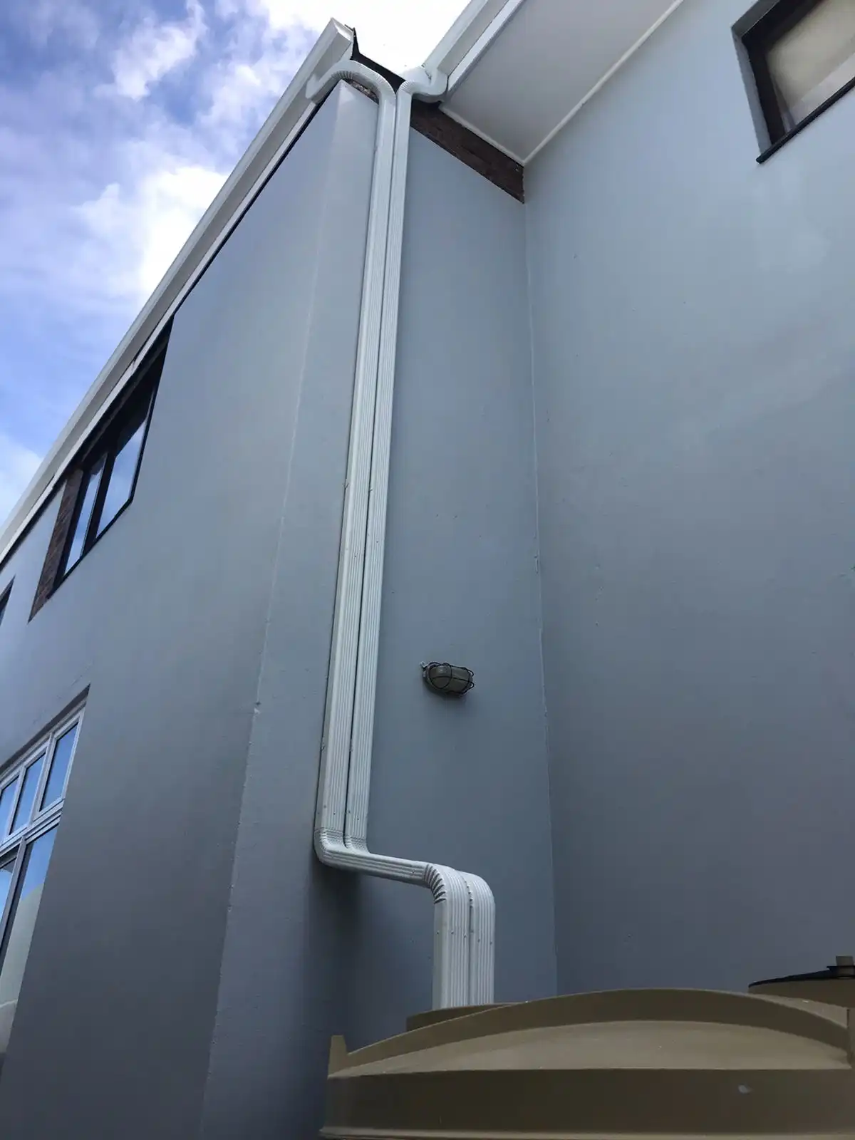 Gutter Watertanks